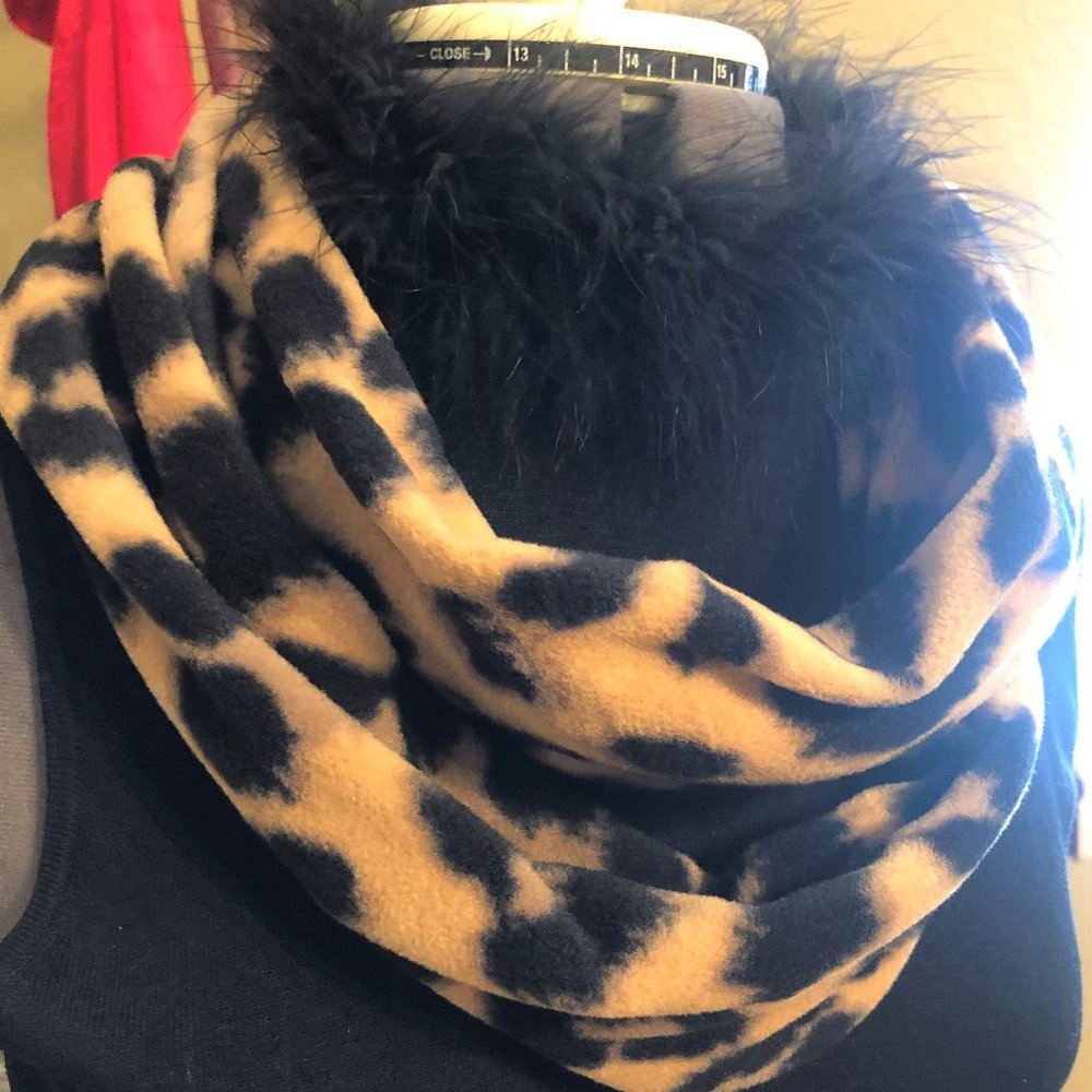Old Navy Fleece Infinity Scarf in Leopard Pattern